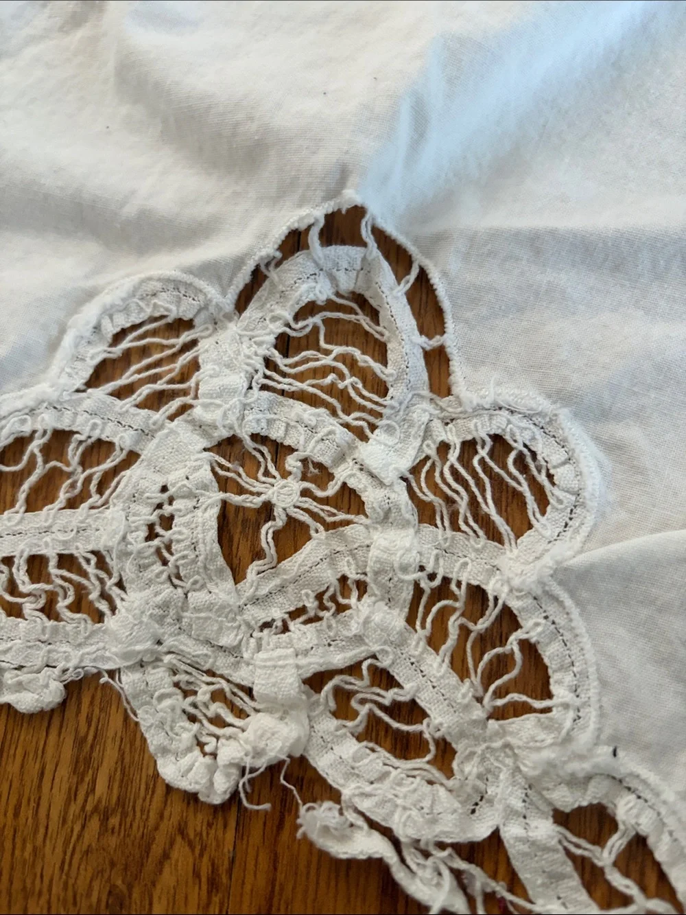 White Lace-Edged Table Runner and Doily Set